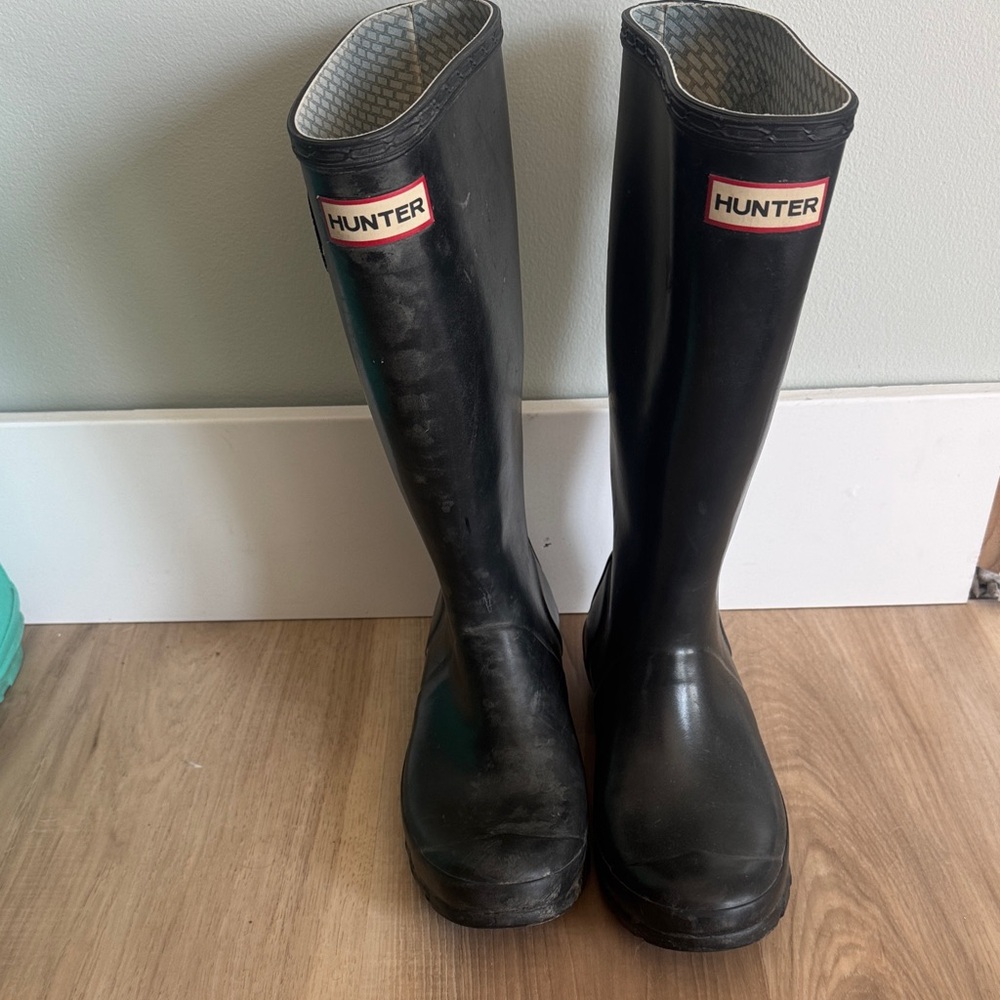 Hunter Classic Black Tall Boots